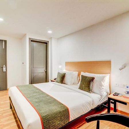 Oyo Townhouse 104 Koramangala Maharaja Signal Hotel บังกาลอร์ ภายนอก รูปภาพ