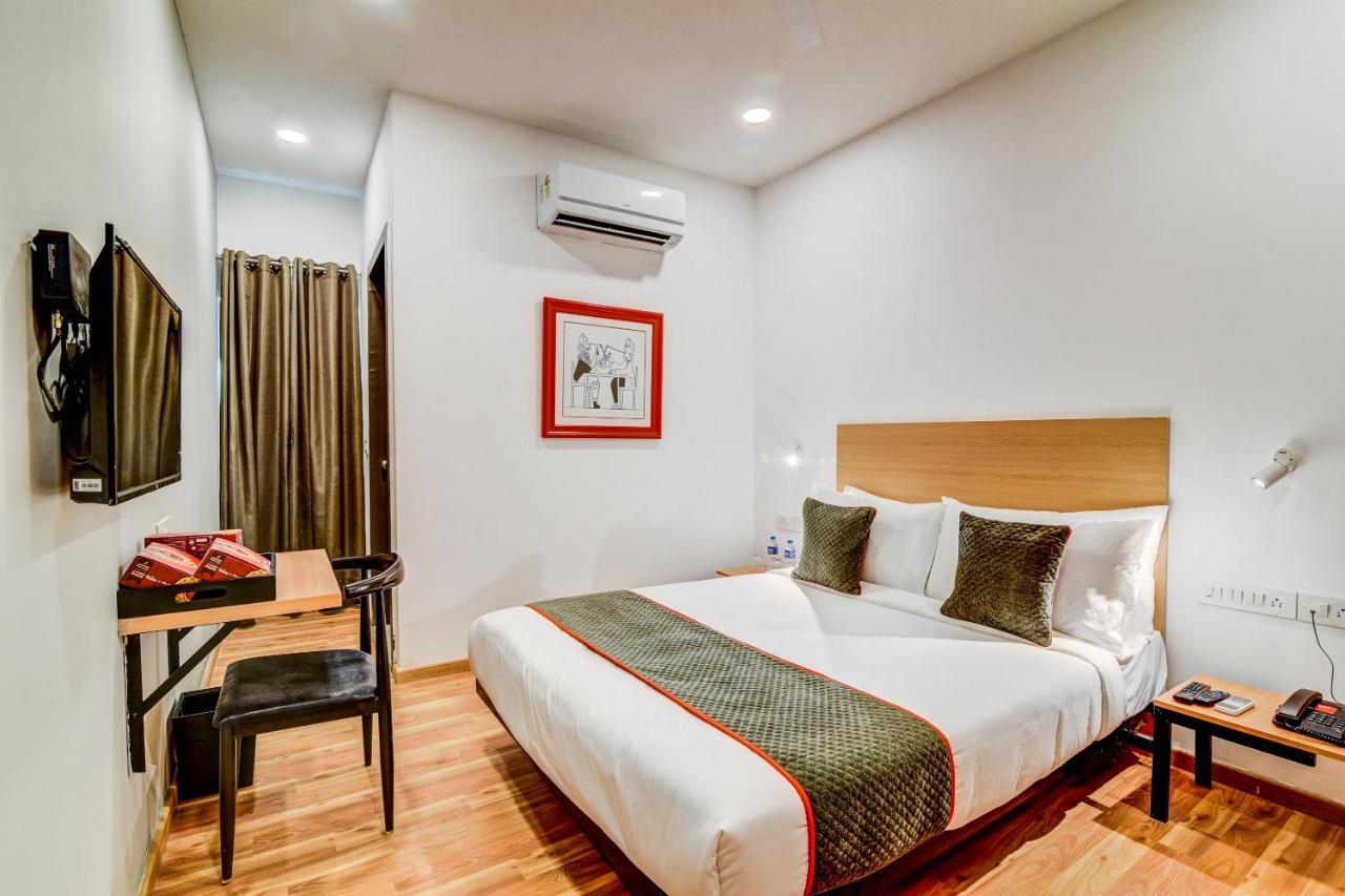 Oyo Townhouse 104 Koramangala Maharaja Signal Hotel บังกาลอร์ ภายนอก รูปภาพ