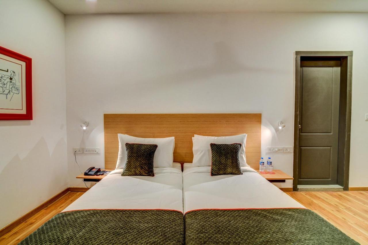 Oyo Townhouse 104 Koramangala Maharaja Signal Hotel บังกาลอร์ ภายนอก รูปภาพ
