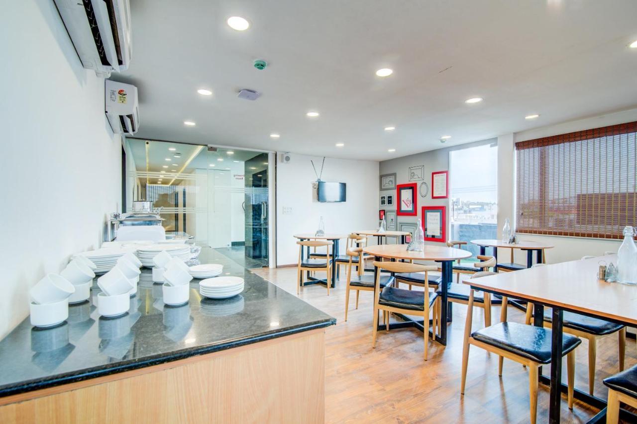 Oyo Townhouse 104 Koramangala Maharaja Signal Hotel บังกาลอร์ ภายนอก รูปภาพ