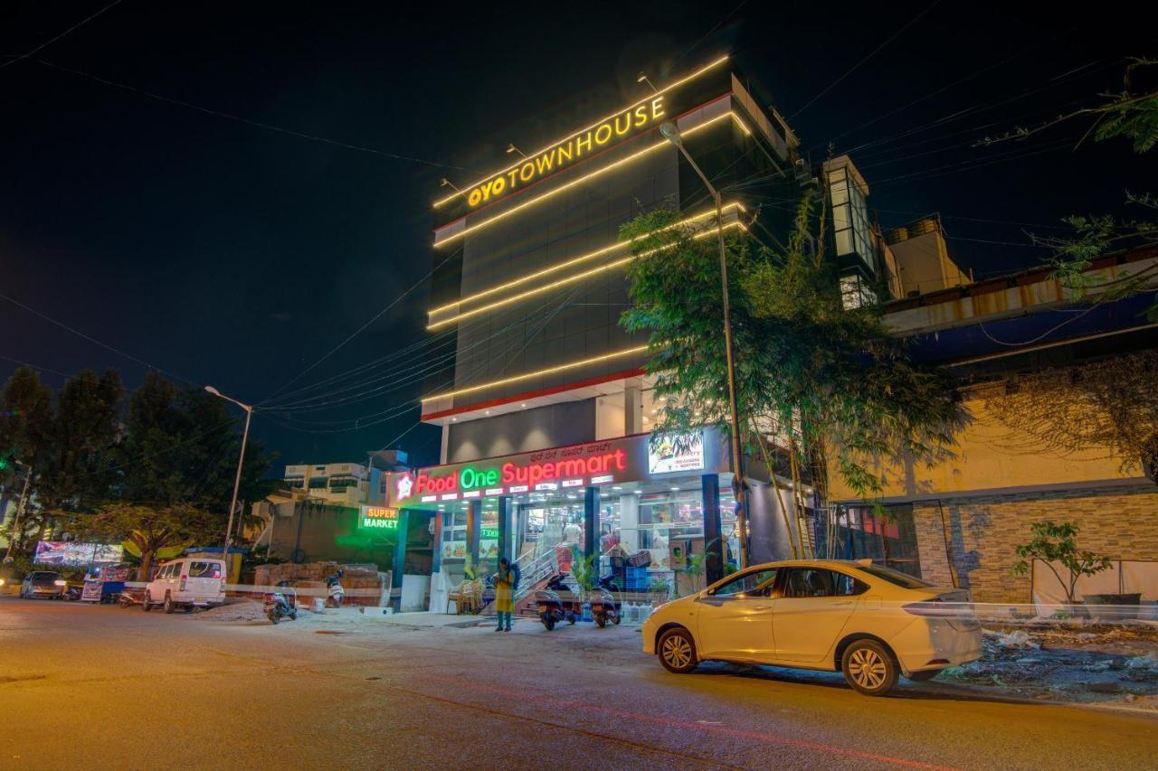 Oyo Townhouse 104 Koramangala Maharaja Signal Hotel บังกาลอร์ ภายนอก รูปภาพ